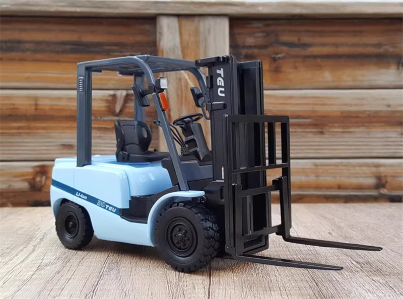 TEU 30klift New Energy Light Blue 1:20 Truck Pre-built Model