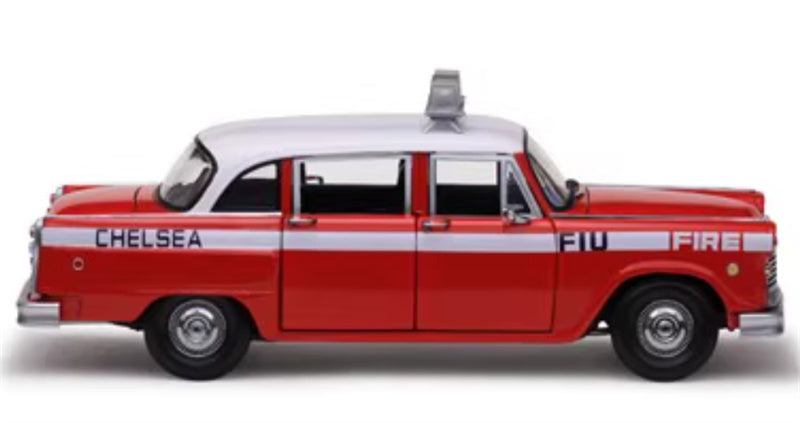 Sun Star 1981 Checker A11 New York Taxi Chelsea Fire Engine Red 1:18 Car Pre-built Model view4