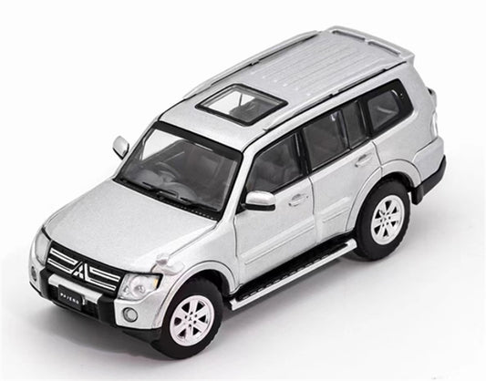 Shadow pro Mitsubishi Pajero V97 SUV 2008 Classic Edition silver right hand drive 1:64 Car Pre-built Model view1