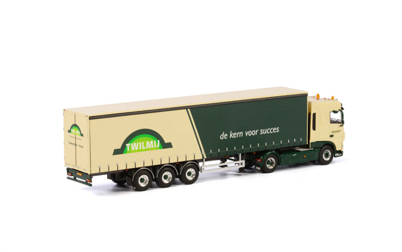 WSI DAF XF SPACE CAB 4x2 REEFER TRAILER - 3 AXLE Hooijer TWILMIJ 1:50 Truck Pre-built Model