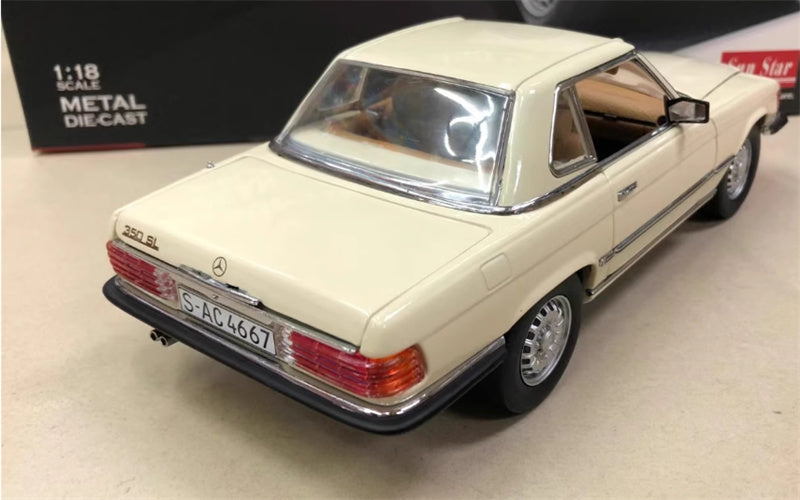 Sun Star Mercedes Benz 350SL 1977 Off white 1:18 Car Pre-built Model