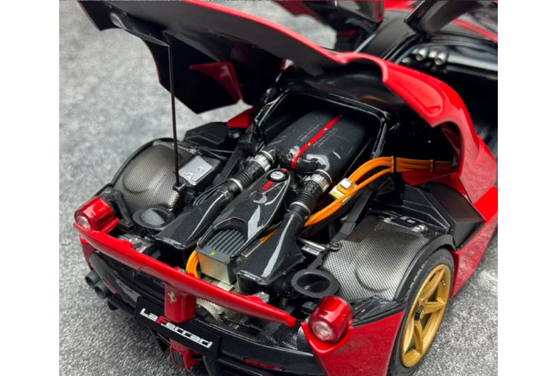 1:18 Ferrari LaFerrari  Standard Red Black Top - Gold Wheel BBR MODELS  DIECAST Model