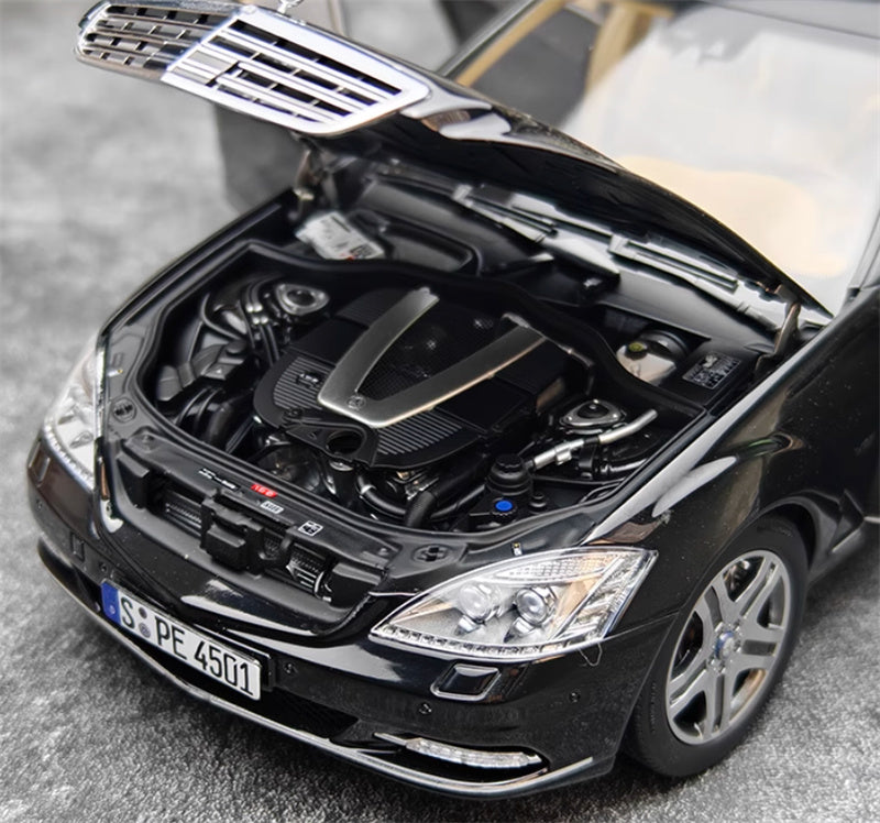 MOTORHELIX Mercedes Benz S-Class S600L W221 Fully Open black Beige interior Comes with engine Limited Edition 999PCS ONLY 1:18 Car Pre-built Model view9