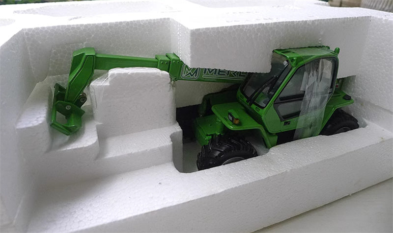 ROS MERLO P38.10 Telescopic Forklift Emerald Green 1:32 Truck Pre-built Model