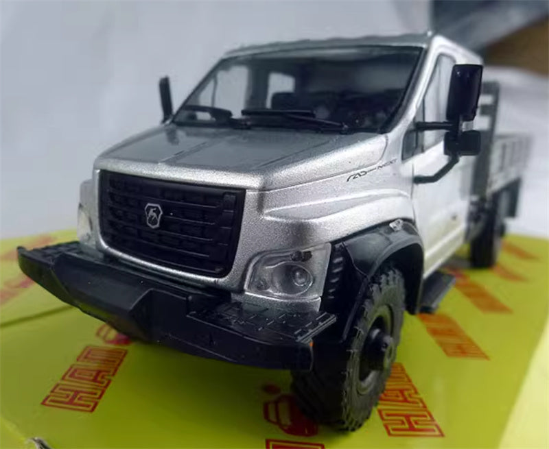 HAW RA3 C42 A33 Soviet Union Russian civilian pickup truck silver 1:43 Truck Pre-built Model