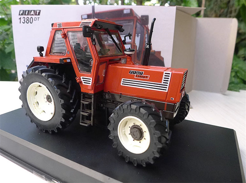 REPLICAGRI Fiat 1380DT New Holland agricultural tractor Red 1:32 Truck Pre-built Model