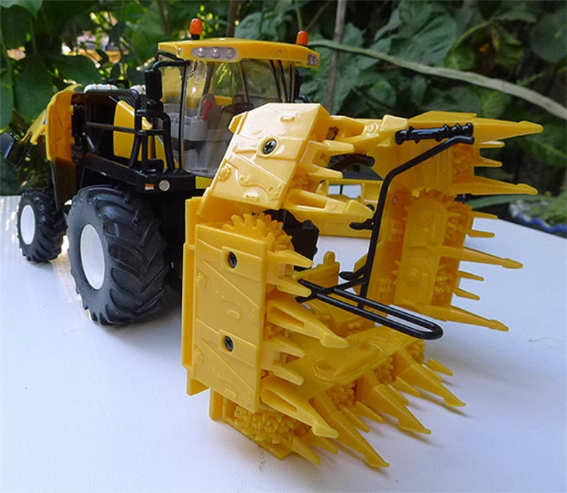 ERTL New Holland FR 9090 Self Propelled Forage Harvester Yellow 1:32 Truck Pre-built Model