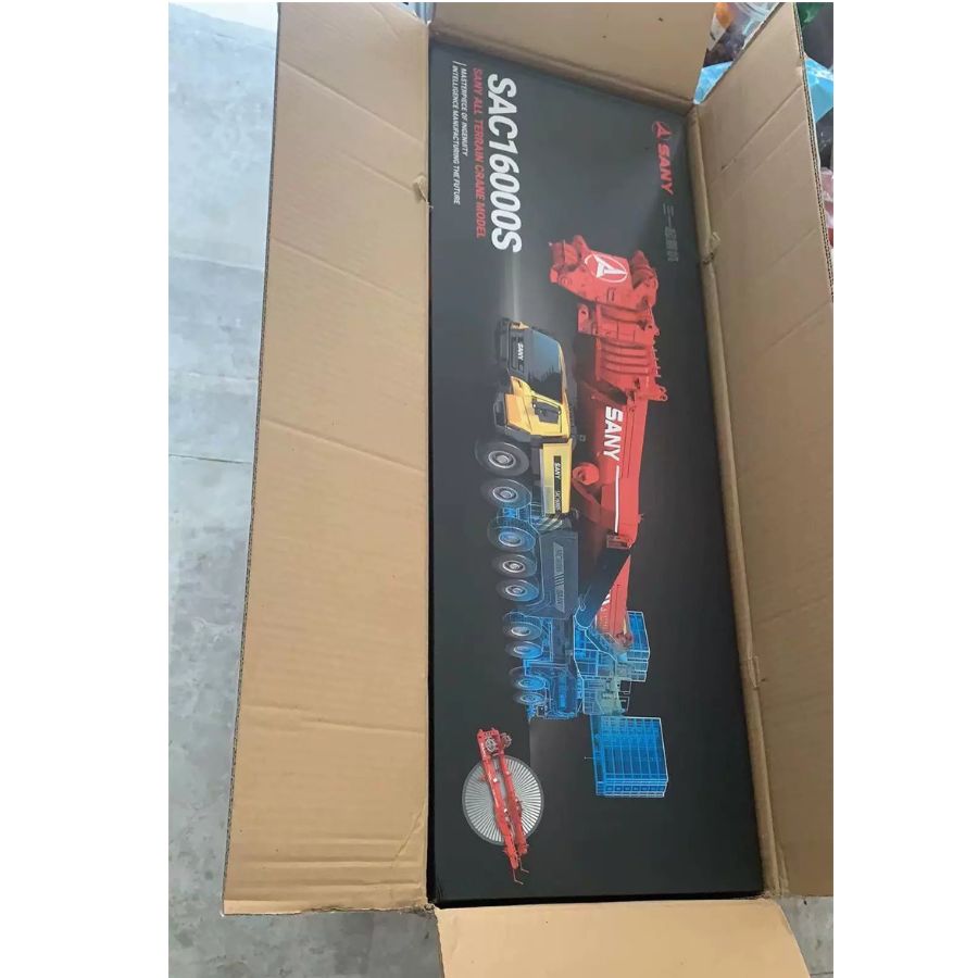SANY SAC16000S ALL TERRAIN CRANE 1:50 KIT Truck Lorry