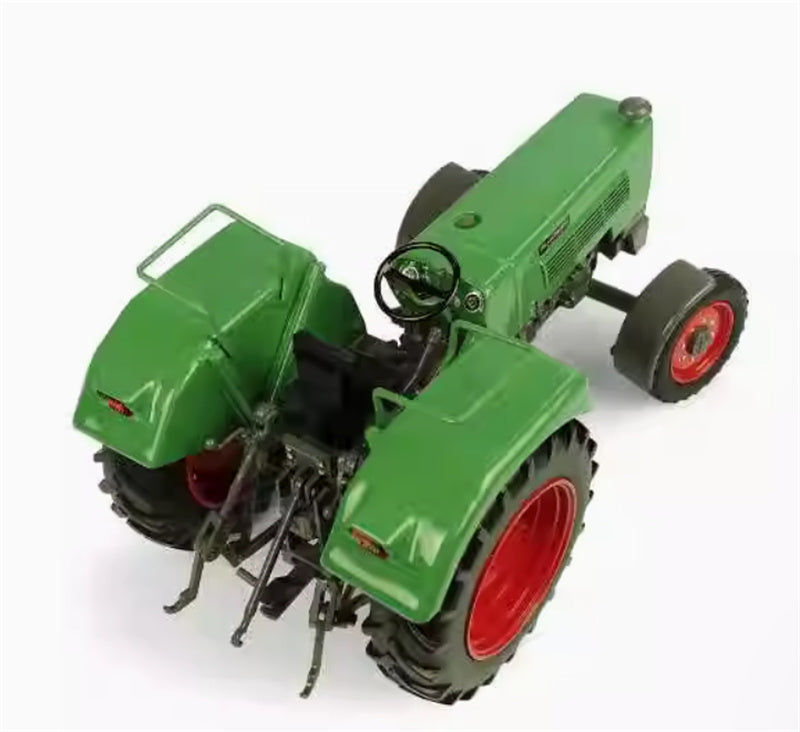 Universal Hobbies Fendt Farmer 105S-2WD tractor Green 1:32 Truck Pre-built Model