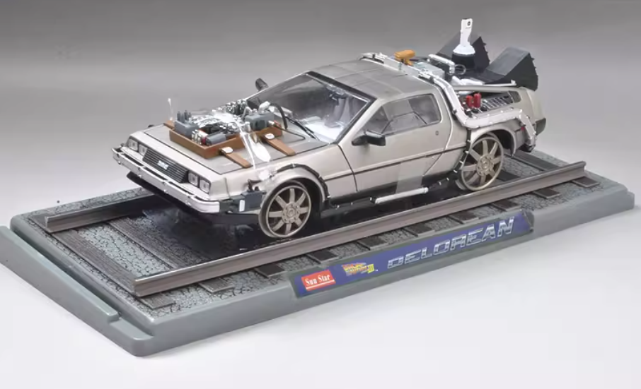 1:18 Delorean DMC12 time machine    Sun Star Track version DIECAST car Model