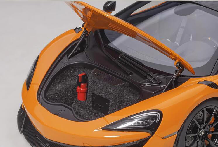 AUTOART McLaren 600LT sports car orange 1:18car Pre-a Model