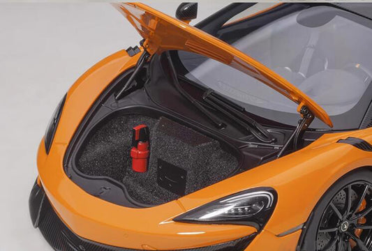 AUTOART McLaren 600LT sports car orange 1:18car Pre-a Model