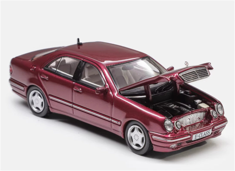 Max well Mercedes Benz E320 W210 6th Generation E-Class Wine red 1:64 Car Pre-built Airliner Model Display view1