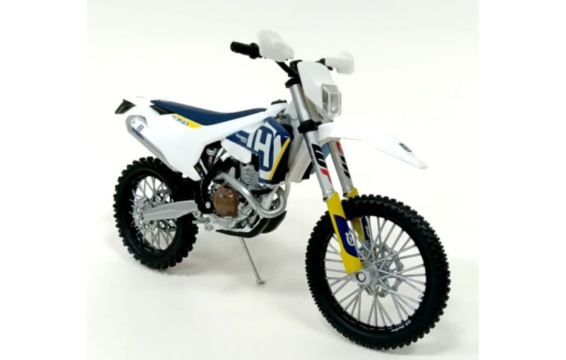1:12 FE350/18 Husqvarna ABS Model view5