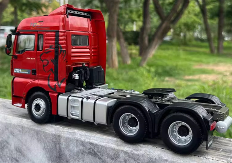 Sinotruk HOWO Sitrak G7H tractor trailer Red 1:24 Truck Pre-built Model