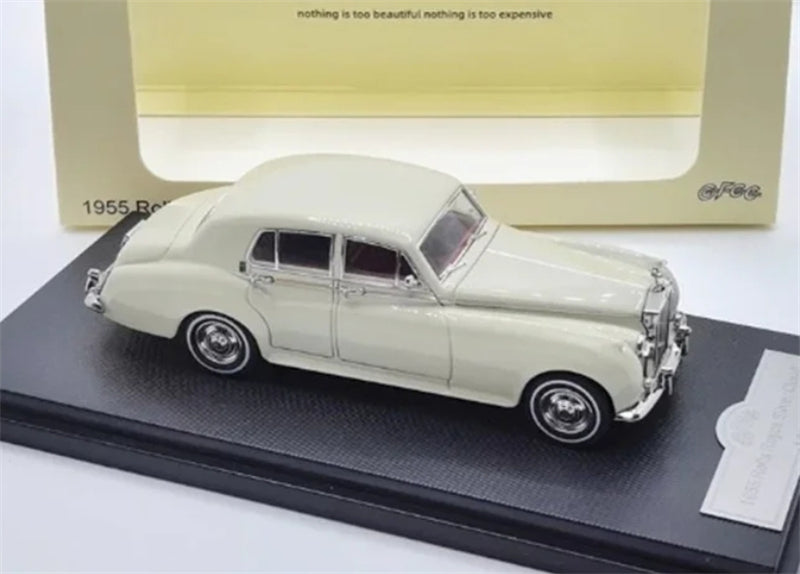 GFCC 1955 Rolls Royce Silver Cloud classic car White LHD 1:64 car Pre-built Model view5