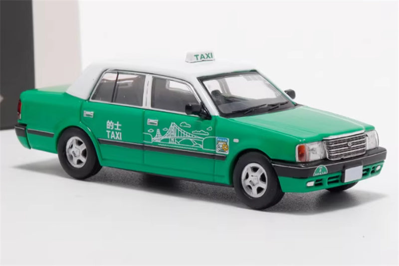 LMLF MODEL Toyota Crown Comfort Hong Kong New Territories Taxi Green 1:64 Car Pre-built Model view5