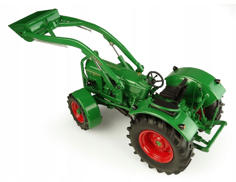 Universal Hobbies DEUTZ D6005 - 4WD agricultural tractor shovel 1:32 Truck Pre-built Model