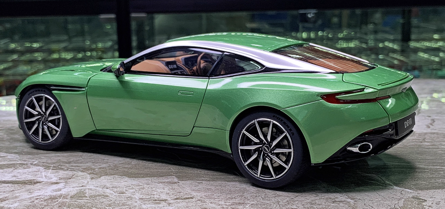 AUTOART Aston Martin DB11 Green 1:18 Car Pre-built Model view6