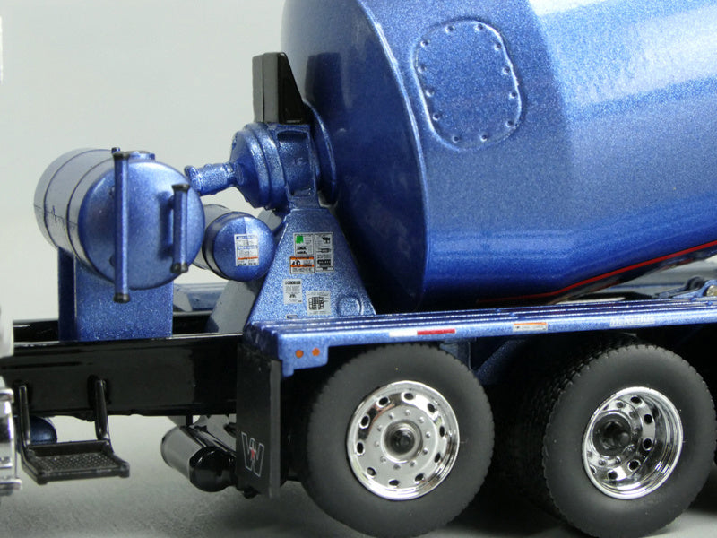 CATERPILLAR Western Star 4900 With MCNEILUS BRIDGEMASTER MIXER 1/50 Truck Pre-built Model
