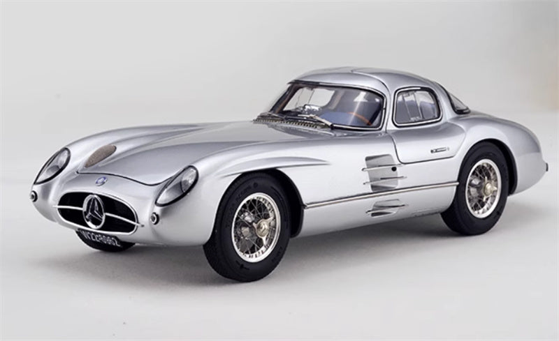 CMC Mercedes Benz 300 SLR Uhlenhaut Coupe GP Sweden 1955 #15 silver Limited Edition 1:18 Car Pre-built Model view1