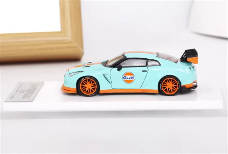 Oldtime Model Nissan GTR R35 LB PERFORMANCE wide body modification GULF 1:64 Car Pre-built Airliner Model Display view6