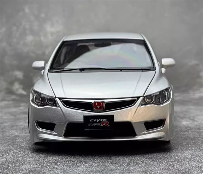 1:18 Honda Civic Type R FD2 Late Version MotorHelix Limited Edition 599PCS ONLY Silver Diecast Model view6
