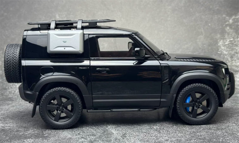 1:18 Land Rover Defender 90 2020 Black Almost Real Limited Edition 600PCS ONLY DIECAST Model