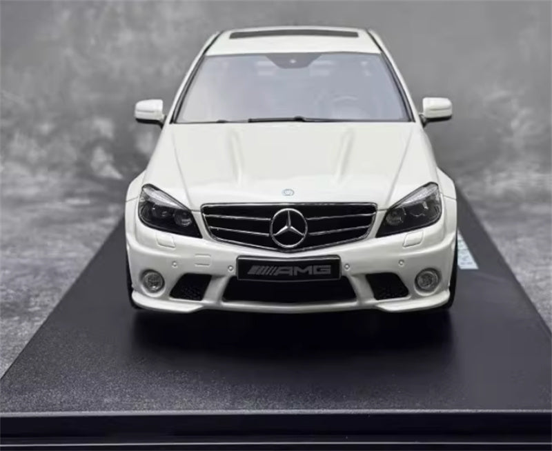 1:18 Mercedes Benz C63 AMG Edition 507  White  GT SPIRIT Limited Edition 888PCS ONLY Resin Car Model