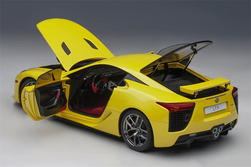 AUTOART LEXUS LFA Car yellow 1:18 DIECAST CAR