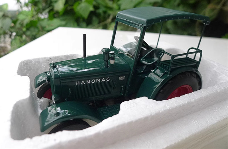 SCHUCO Hanomag R 40 mit Dach Tractor peacock blue 1:32 Truck Pre-built Model