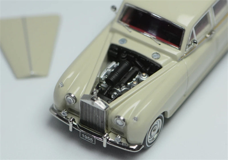 GFCC 1955 Rolls Royce Silver Cloud classic car White LHD 1:64 car Pre-built Model view4