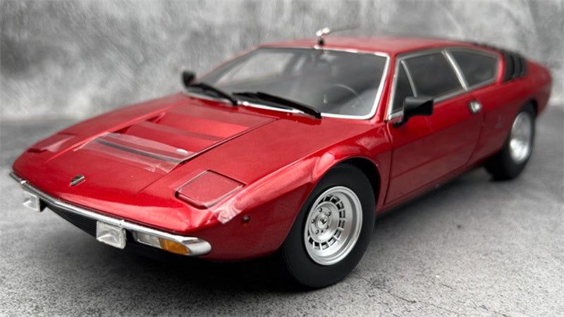 Kyosho Lamborghini Urraco Red Metallic No tail version 1:18 Car Pre-built Model view1