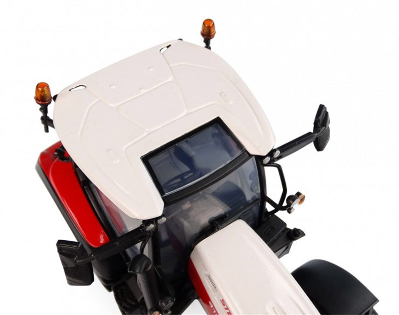 Universal Hobbies STEYR 4130 EXPERT CVT Agricultural tractor white/Red 1:32 Truck Pre-built Model