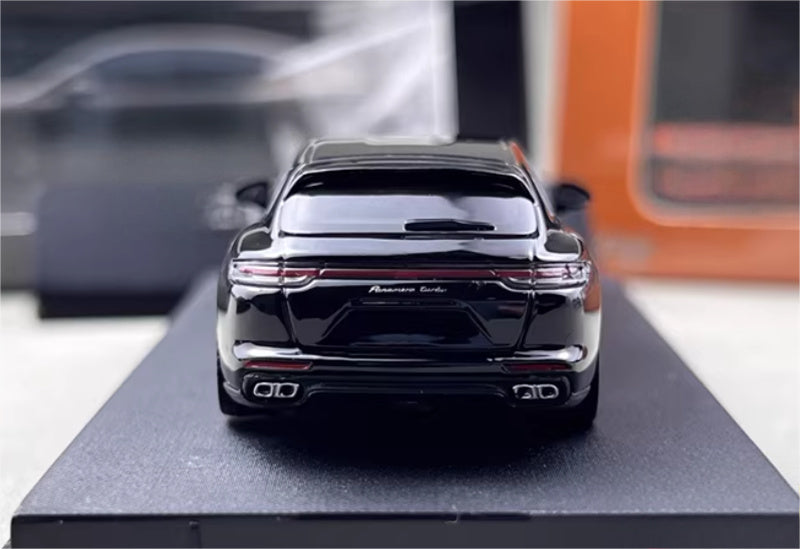 Furuya Porsche Panamera Black Hunting Edition 1:64 car Pre-built Model view6