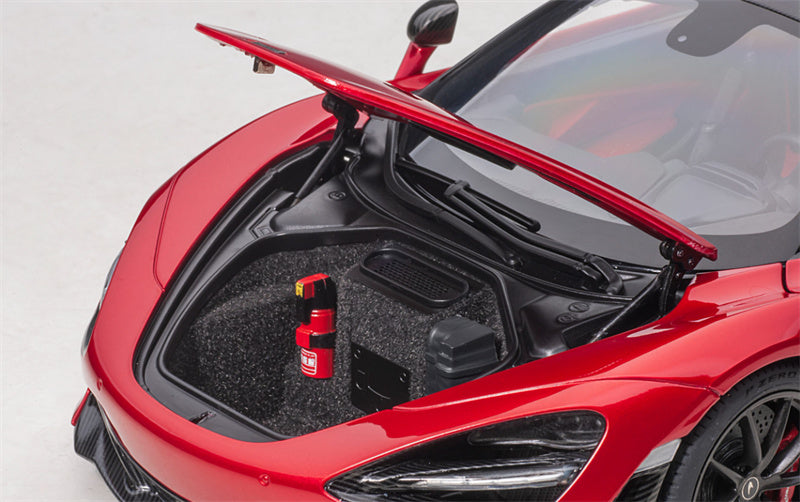 AUTOART McLaren 720S Red 1:18 DIECAST Truck Lorry