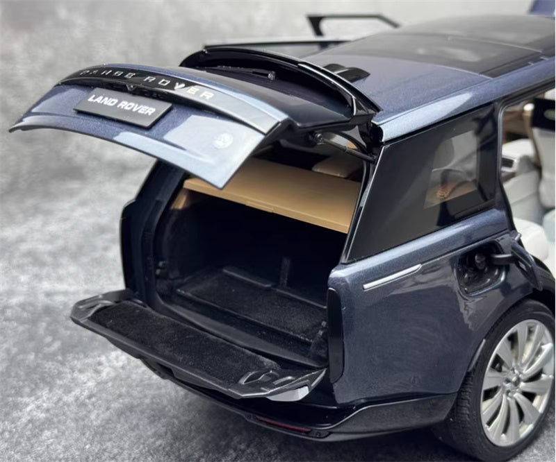 LCD-MODELS Land Rover Range Rover SV Honor Creation Long Axis Edition 1:18 Car Pre-built Model view3