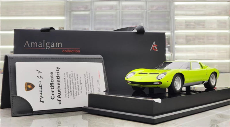 AMALGAM Lamborghini Miura P400 SV green 1:18 Car Pre-built Model view8