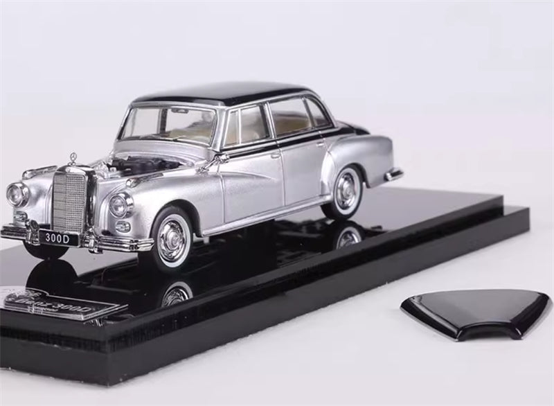 GFCC Mercedes Benz 300D 1959 vintage Car Black Silver Double Limited Edition 300PCS ONLY LHD 1:64 car Pre-built Model view4
