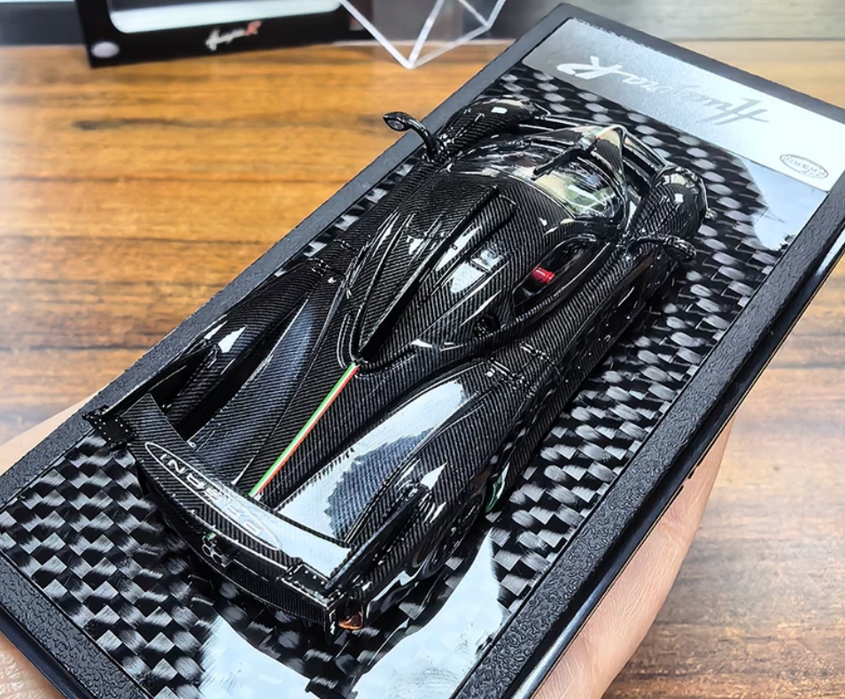 LCD 1:64 Pagani Huayra R black carbon diecast model