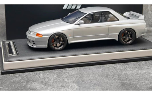 1:18 Nissan GT-R (R32) Silver MOTORHELIX Limited 99 pcs Resin Car Model
