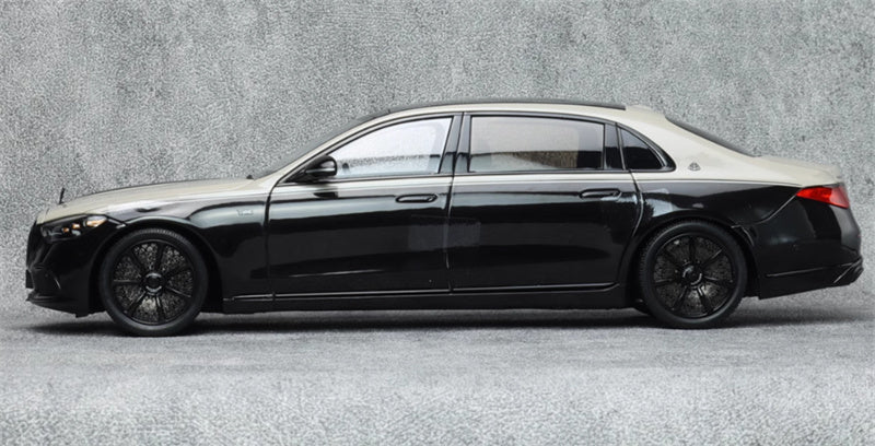 Almost Real Mercedes Maybach S-Class S680 Dark Night Series Haosha Silver/Agate Black 1:18 Car Pre-built Model view6