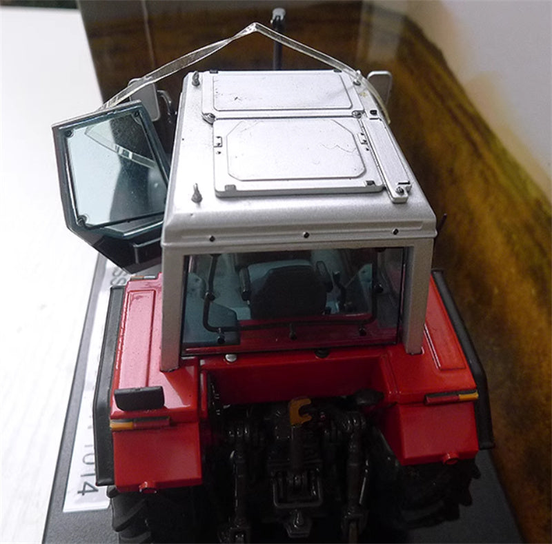 weise toys Massey Fersus 1014 tractor Red 1:32 Truck Pre-built Model