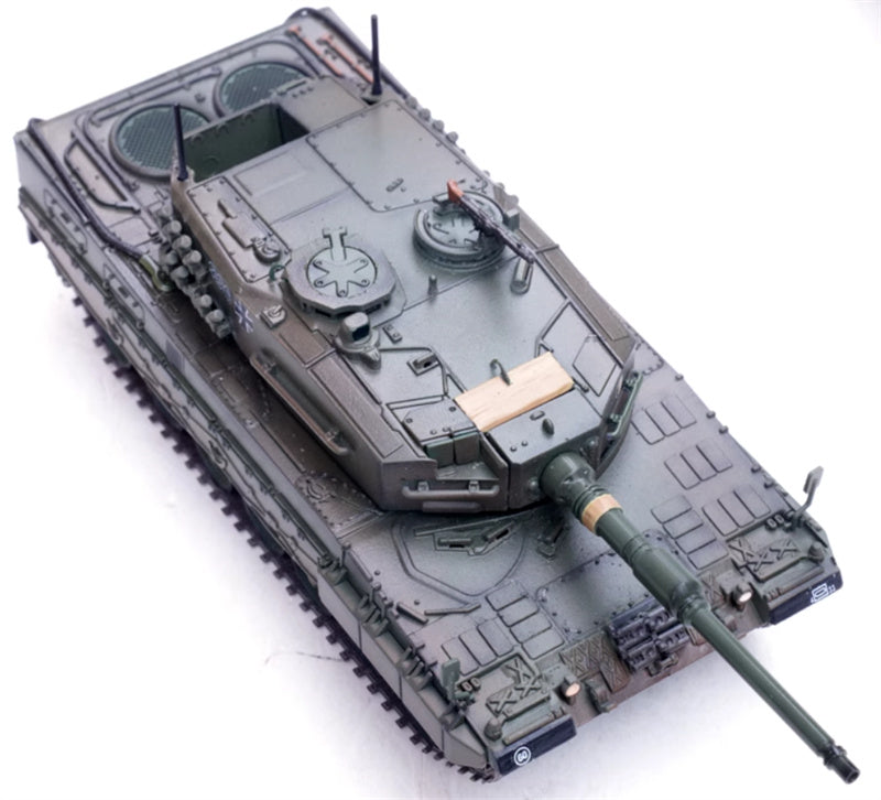 PANZERKAMPF German LEOPARD 2A4 BATTLE TANK Pure green coating 1:72 Tank Pre-built Model