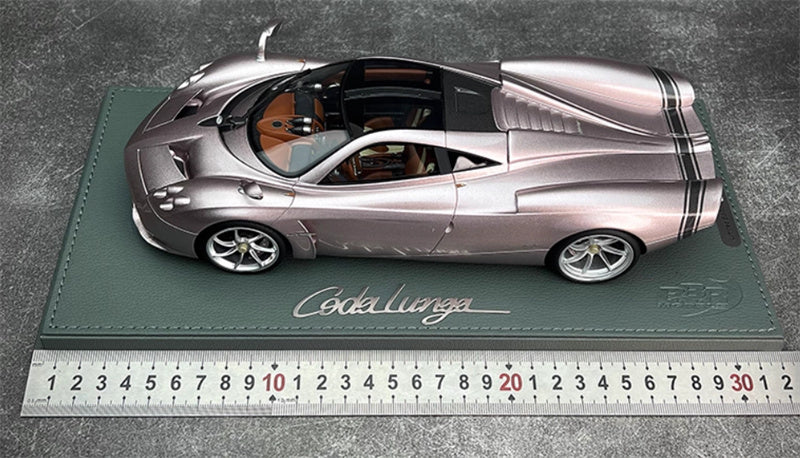 BBR MODELS PAGANI HUAYRA CODALUNGA IRIDESCENT BRONZO AYMARA Leather base Limited Edition 200PCS ONLY 1:18 Car Pre-built Model view10