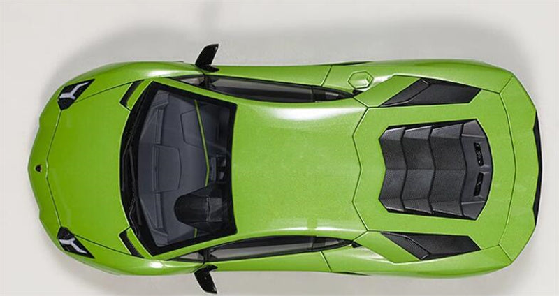 AUTOART Lamborghini AVENTADOR S 2017 Car Green 1:18 ABS CAR