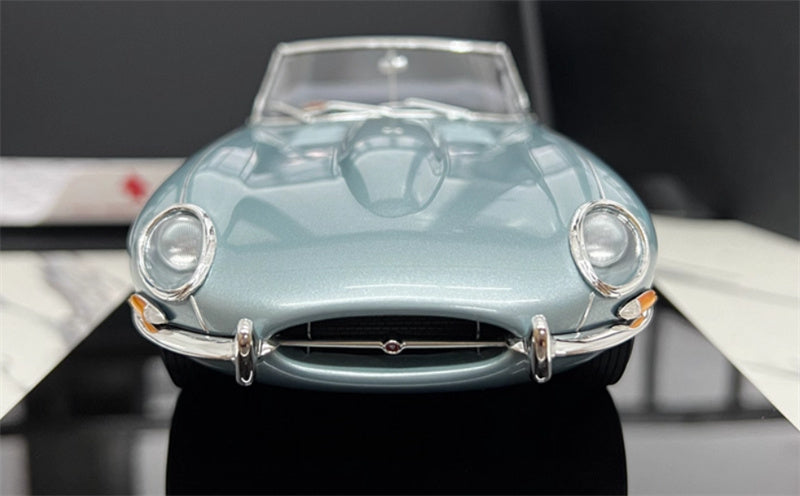 1:18 Jaguar e-type Amalgam convertible Resin Car Model view8