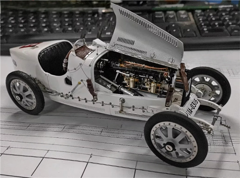 CMC Bugatti Typ 35 Grand Prix Nation Colour Project Deutschland #9 Limited Edition 800PCS ONLY 1:18 Car Pre-built Model view5