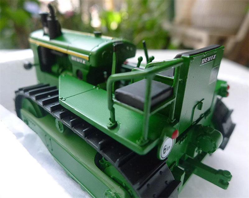 Schuco Deutz 60 PS Kettentraktor Green Limited Edition 500PCS ONLY 1:32 Truck Pre-built Model