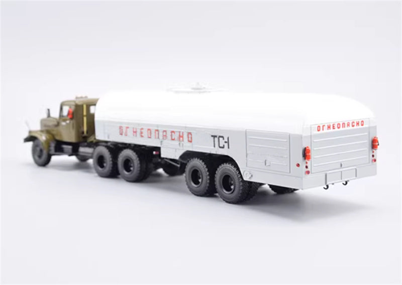 StartScaleModels Kraz 258B - TZ-22 Soviet airport ground refueling truck 1:43 Truck Pre-built Airliner Model Display view2